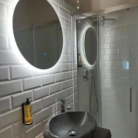 Ginevra Boutique Rooms - Palazzo Leosini - Residenze D'Epoca LʼAquila Esterno foto