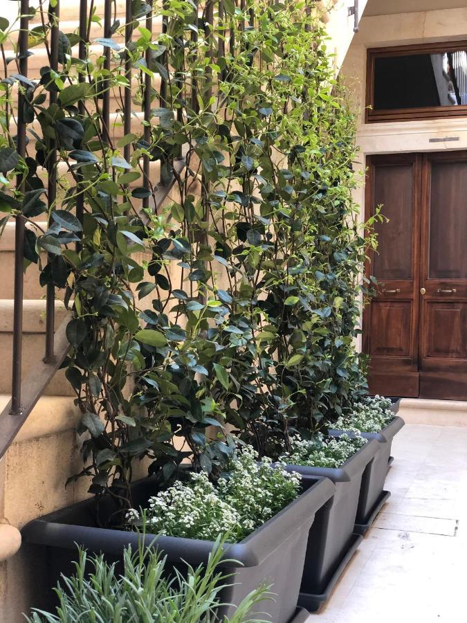 Ginevra Boutique - Palazzo Leosini - Residenze D'epoca Frühstückspension LʼAquila
