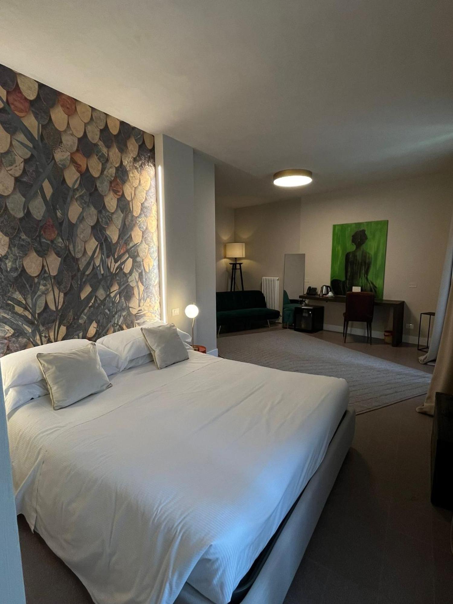 Ginevra Boutique - Palazzo Leosini - Residenze D'epoca *
