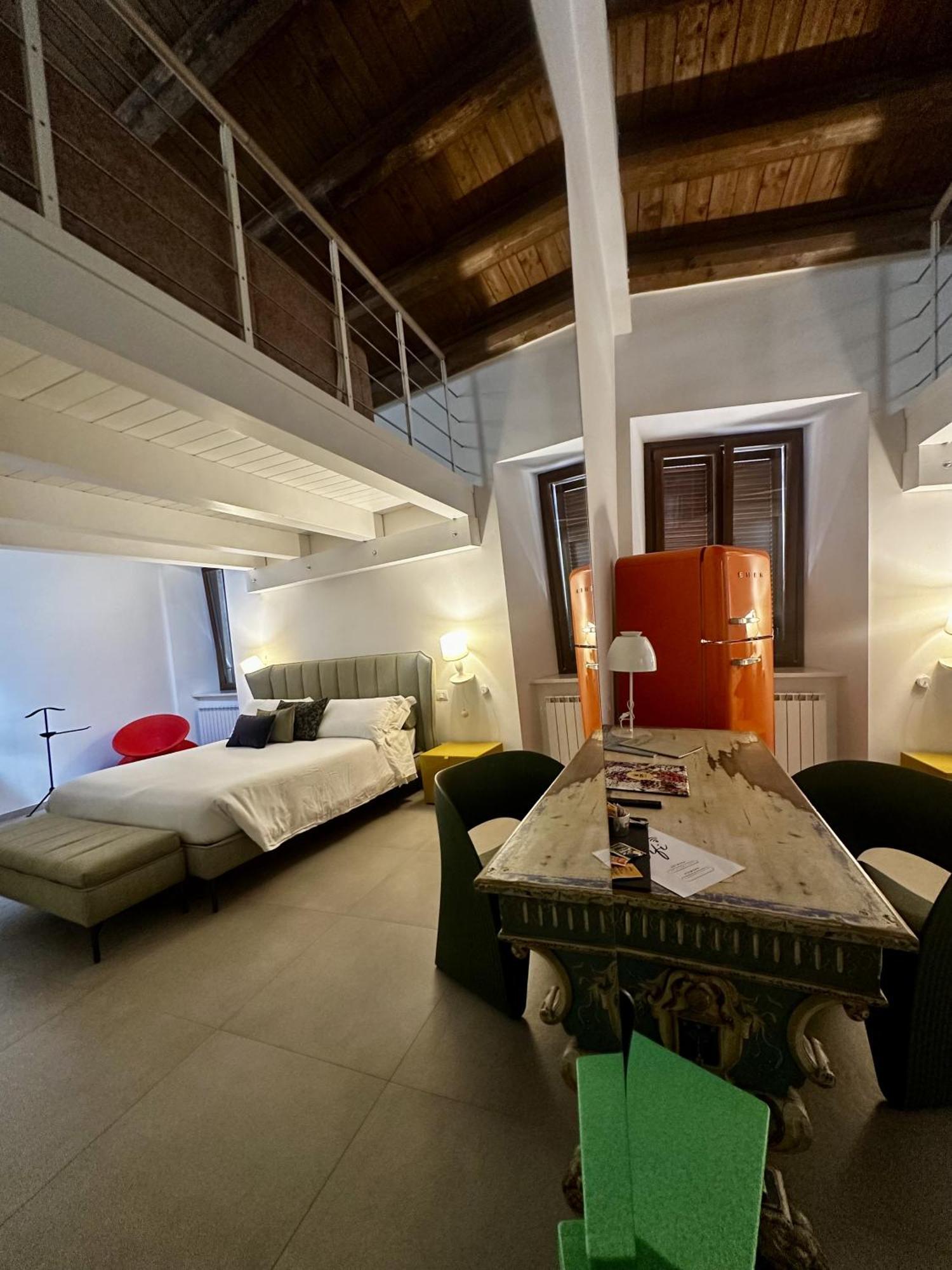 Ginevra Boutique - Palazzo Leosini - Residenze D'epoca Bed & Breakfast *