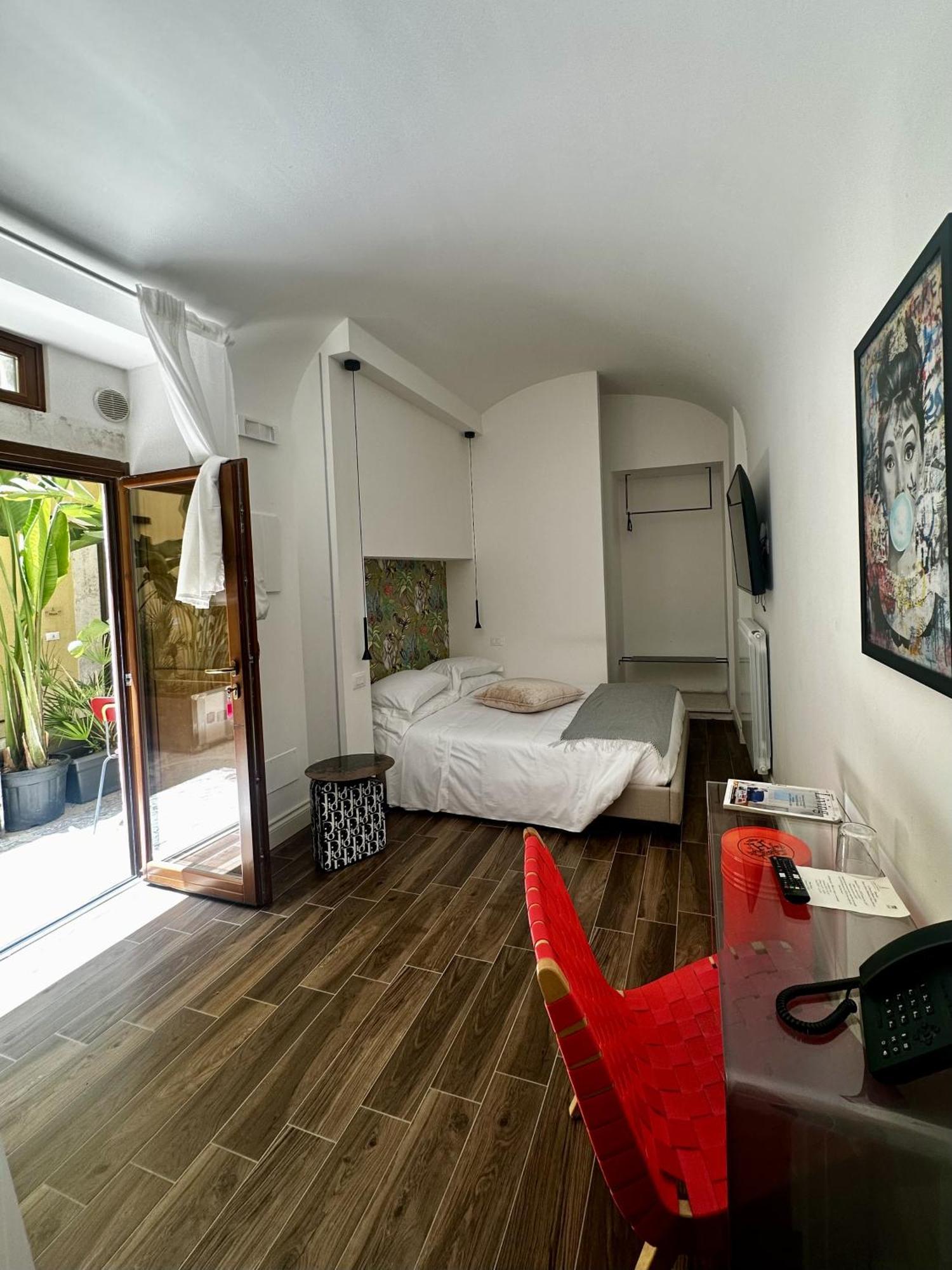 Bed & Breakfast Ginevra Boutique - Palazzo Leosini - Residenze D'epoca