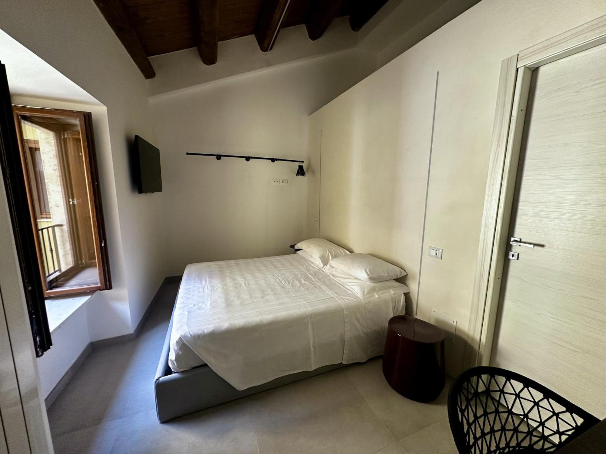 Bed & Breakfast Ginevra Boutique - Palazzo Leosini - Residenze D'epoca